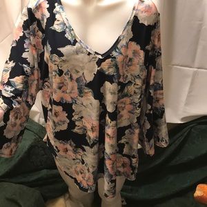 NWT sz 3x blue floral print top by Karen Kane